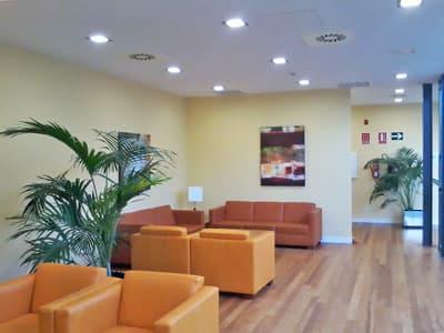 Reforma sala de espera por Instelme en Vigo