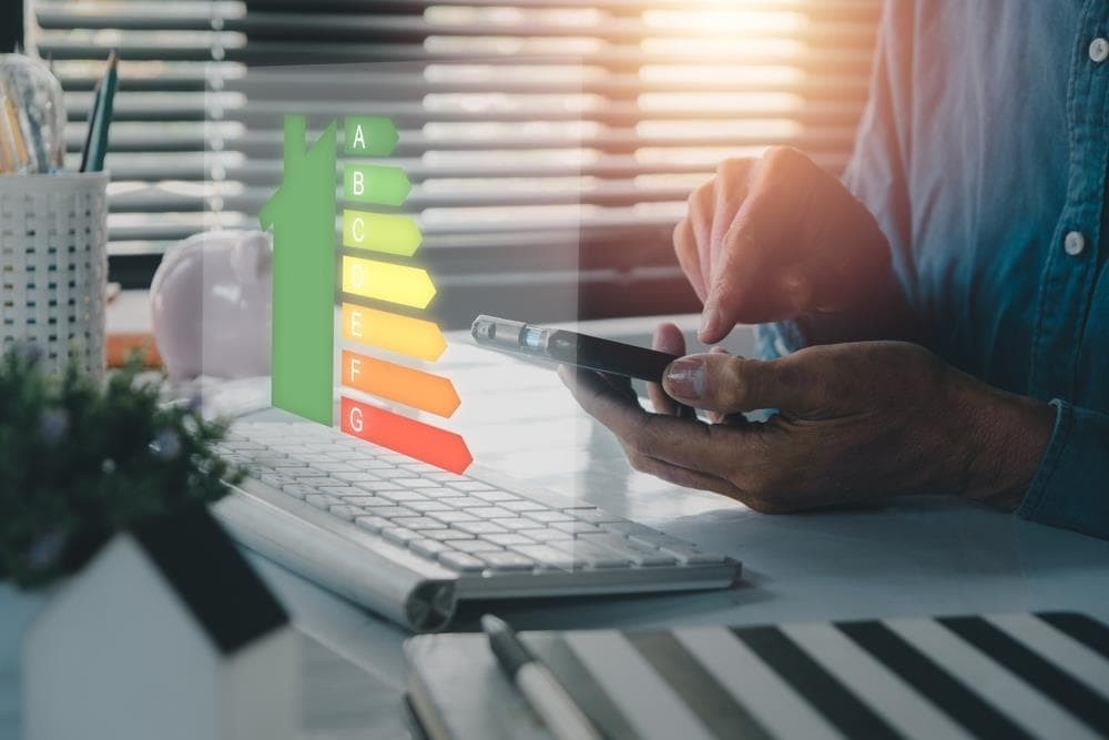 Ahorre en sus facturas mejorando la eficiencia energética de su hogar