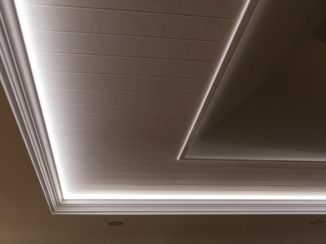 Haga que su piso pequeño luzca más amplio y acogedor con una buena iluminación estratégica